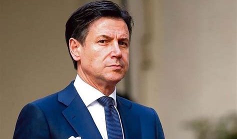 Ucraina, Giuseppe Conte: "Gli aiuti militari servono al popolo ucraino per esercitare il diritto alla difesa"