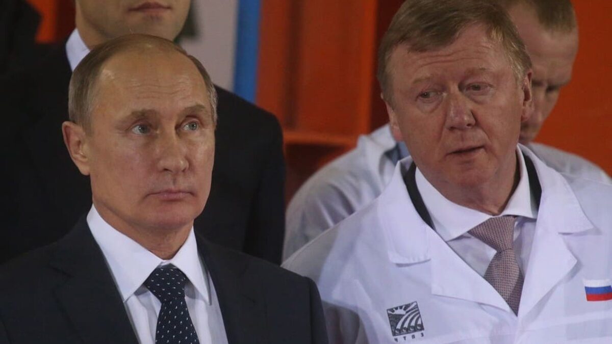 Anatoly Chubais, autocrate vicino a Putin si dimette dai suoi incarichi e fugge in Turchia