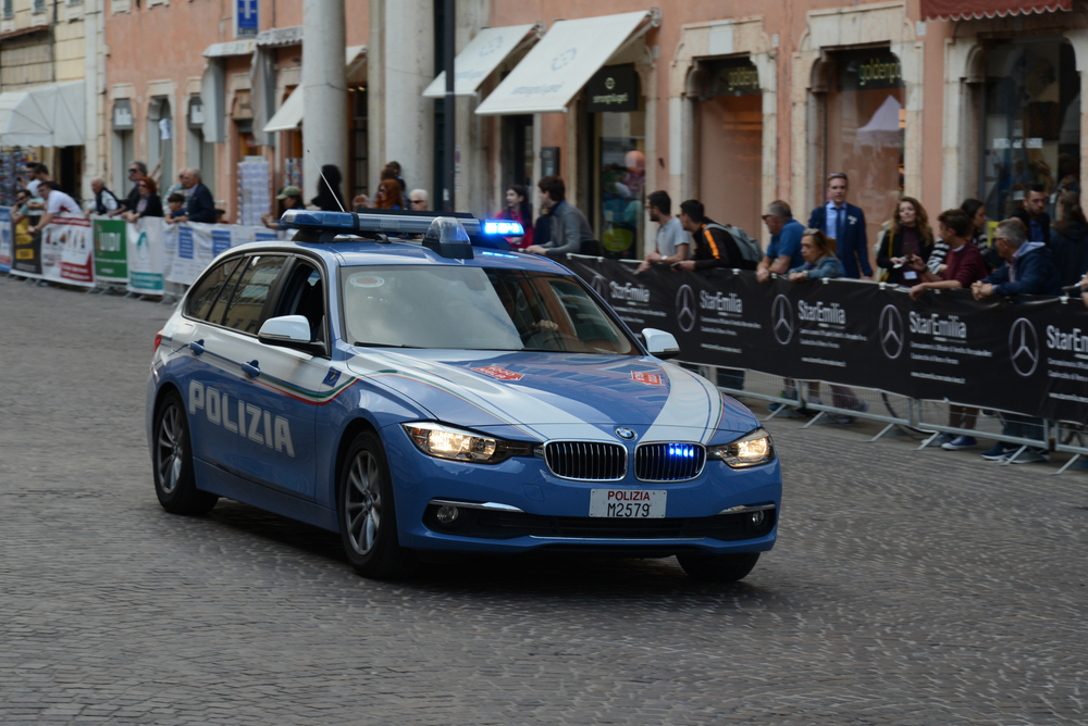 BMW presenta le nuove auto e moto per la Polizia di Stato