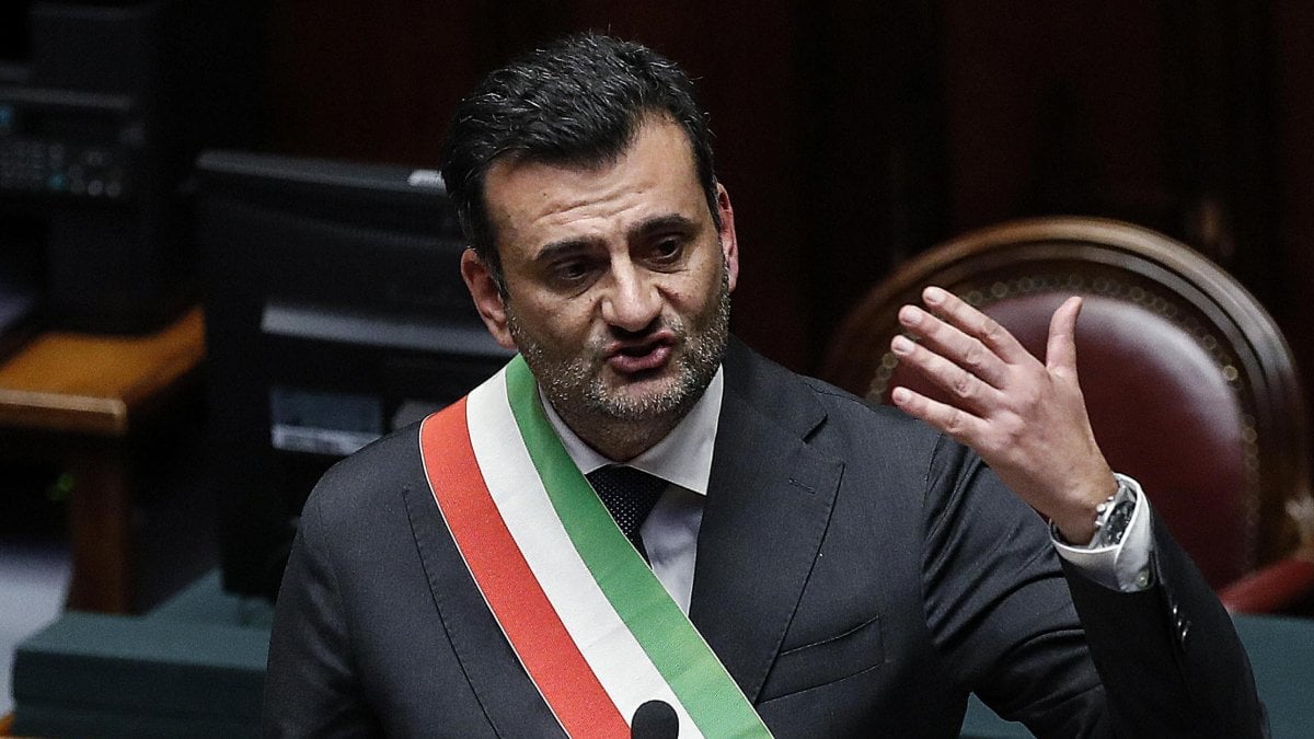 Antonio Decaro: "Il voto del Sud punisce il governo Meloni che vuole spaccare l'Italia in due"