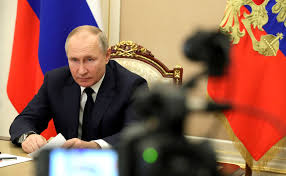 'Deucranizzare' l'Ucraina: è la vera mission politica e culturale dello Zar Vladimir Putin