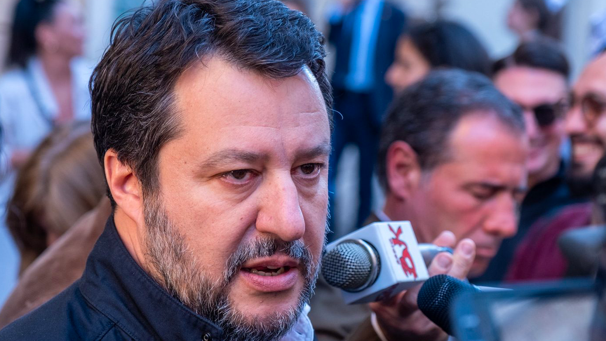 Salvini contro le larghe intese: "Esperienza irripetibile, non è facile governare con M5s e Pd"