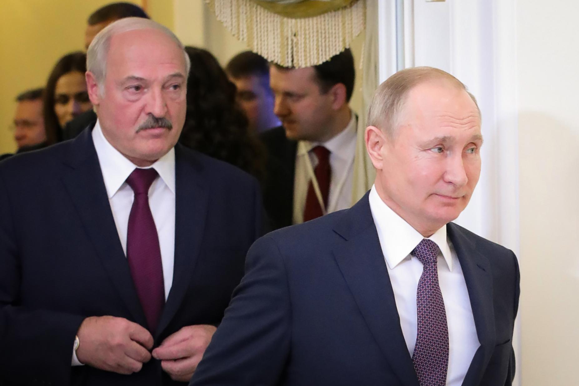 Lukashenko: "L'Occidente ha allevato il mostro della Germania nazista e ora fa lo stesso in Ucraina"