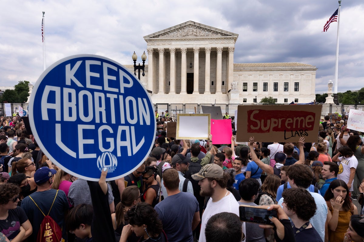 Aborto: una proposta per impedire la guerra civile mondiale