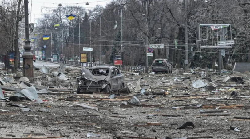 Ucraina, bombardamenti russi su Kharkiv: uccisi dieci civili e altri dieci feriti