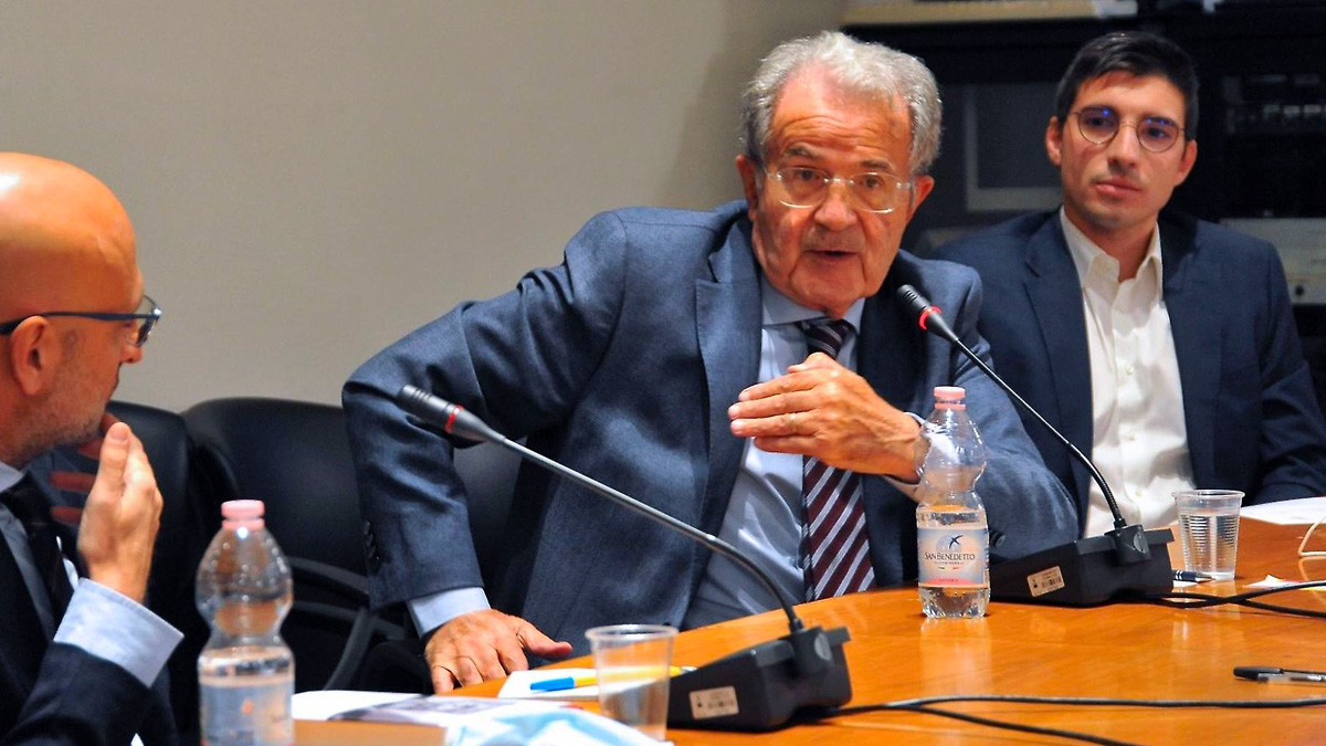 Spread, i timori di Prodi: "Siamo al doppio della Spagna, l'andamento è preoccupante"