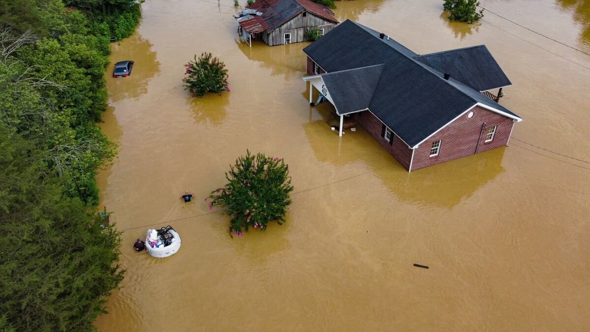 Inondazioni in Kentucky, salgono a 30 le vittime: centinaia i dispersi