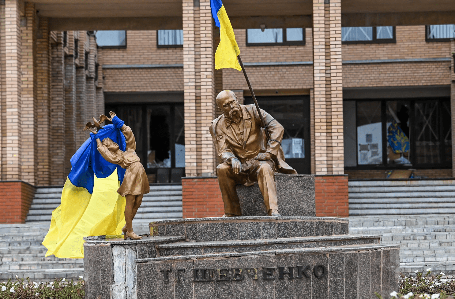 Ucraina, il governo chiude le frontiere a chi studia all'estero: "Non potete più lasciare il Paese"