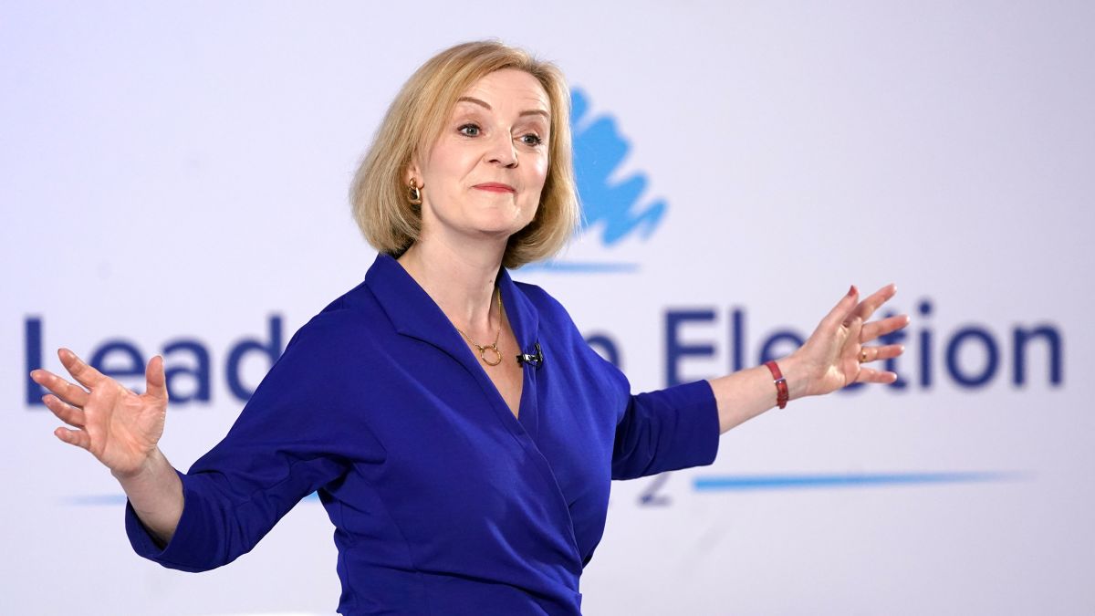 Liz Truss, il Cremlino deride la neo premier: "E' il segno della crisi della democrazia"