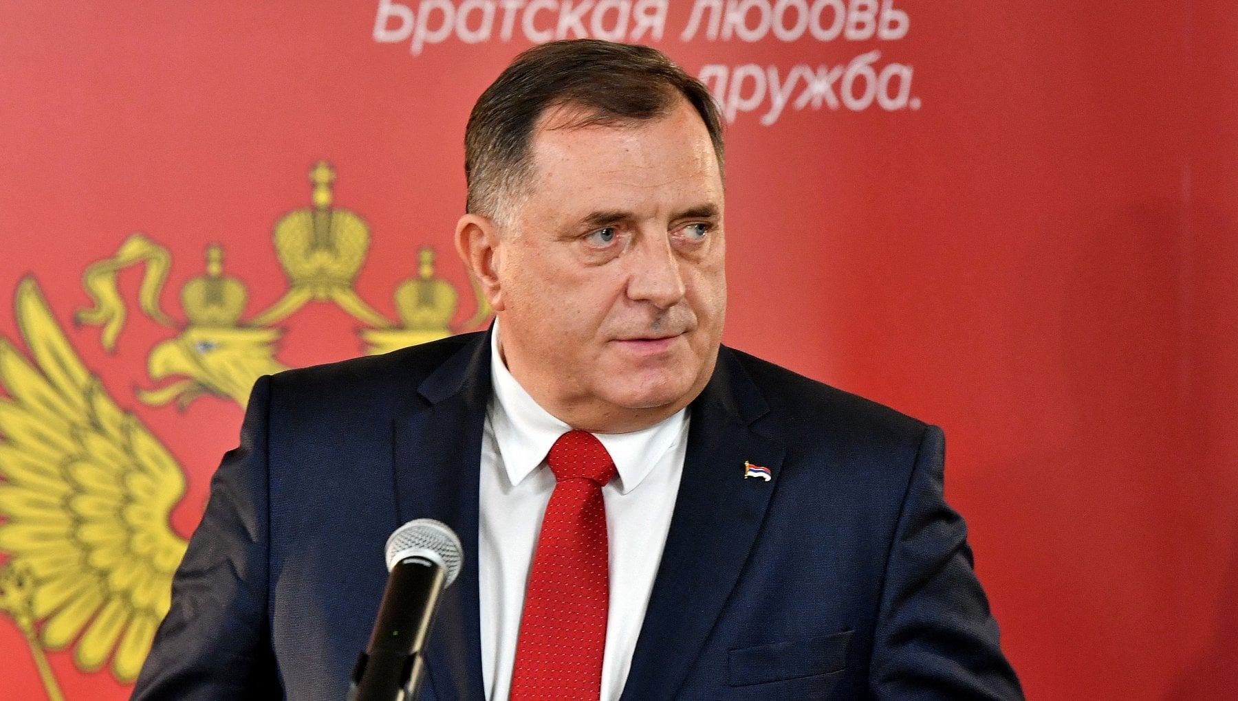 Dodik, il nazionalista serbo accusa l'Occidente: "Gli ucraini hanno sterminato i russi nel Donbass, dove eravate?"