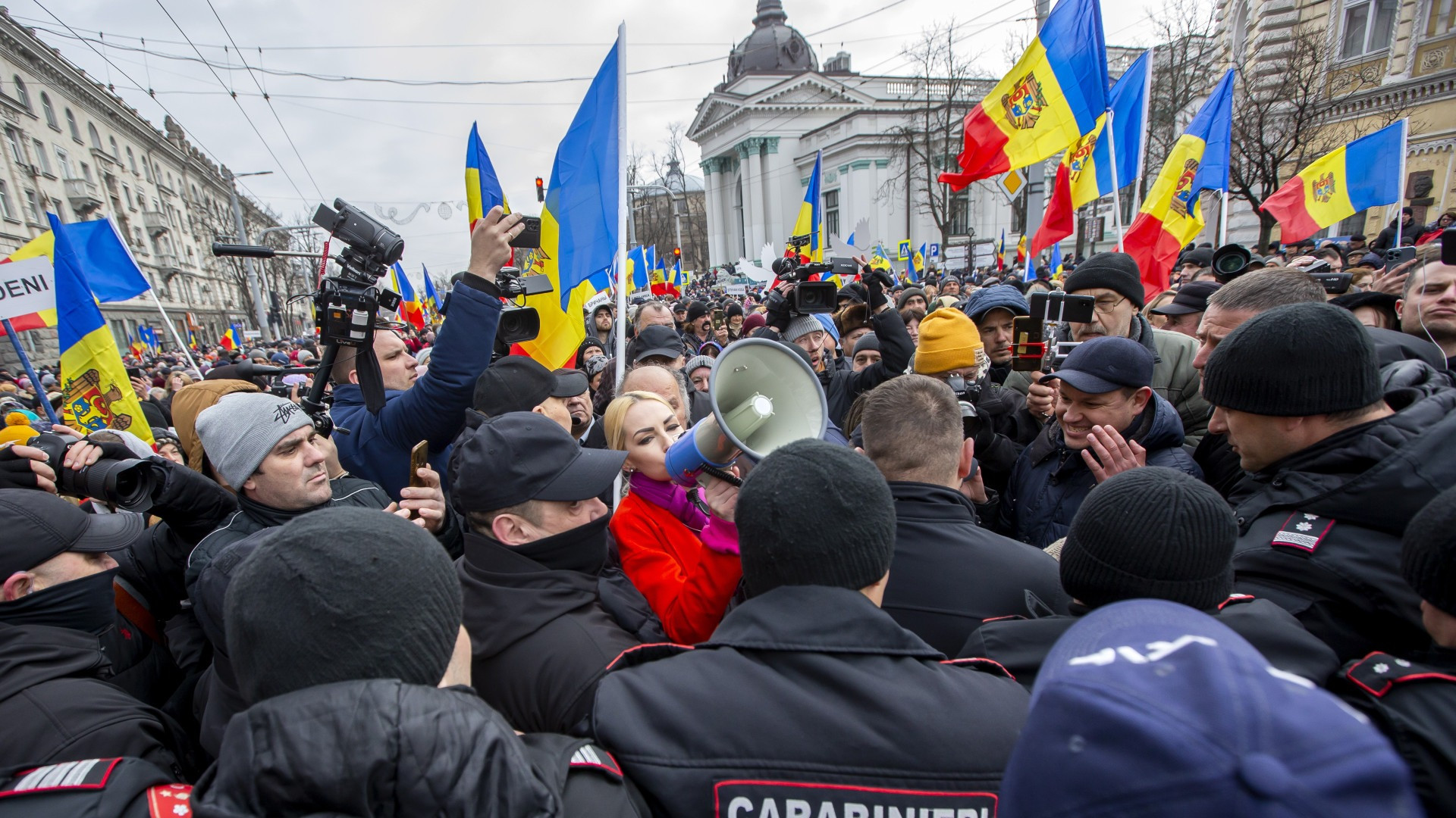 Moldavia, proteste per il caro energia: c'è chi sospetta una mano russa dietro la piazza