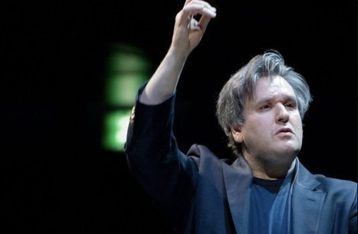 Chi è sir Antonio Pappano il direttore d'orchestra dell'Incoronazione che ha sangue campano