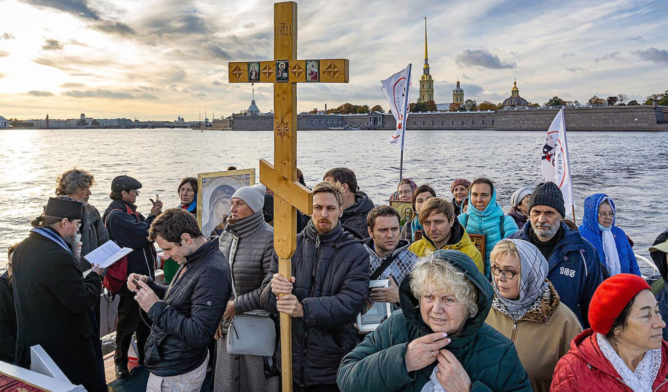 Russia di Putin limita il diritto all'aborto mentre la chiesa ortodossa spinge per il bando totale