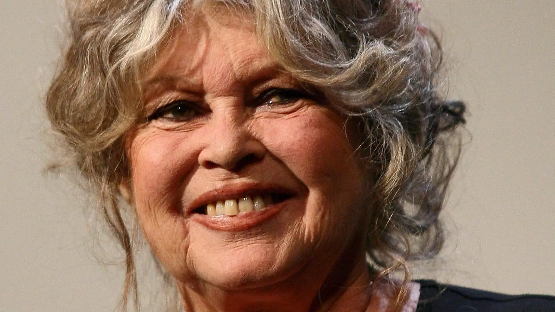 Malore per Brigitte Bardot: soccorsa con un respiratore