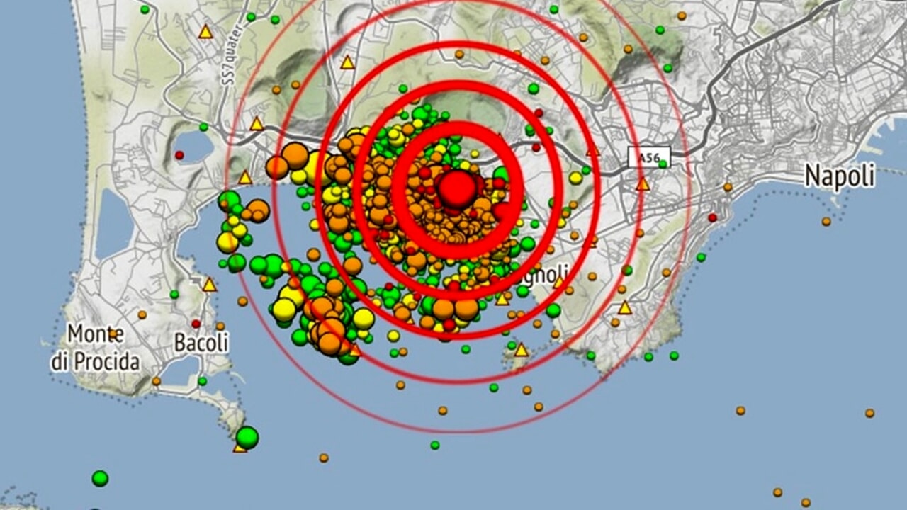 Campi Flegrei, terremoto alle quattro del mattino: la terra ha tremato con magnitudo 3.4