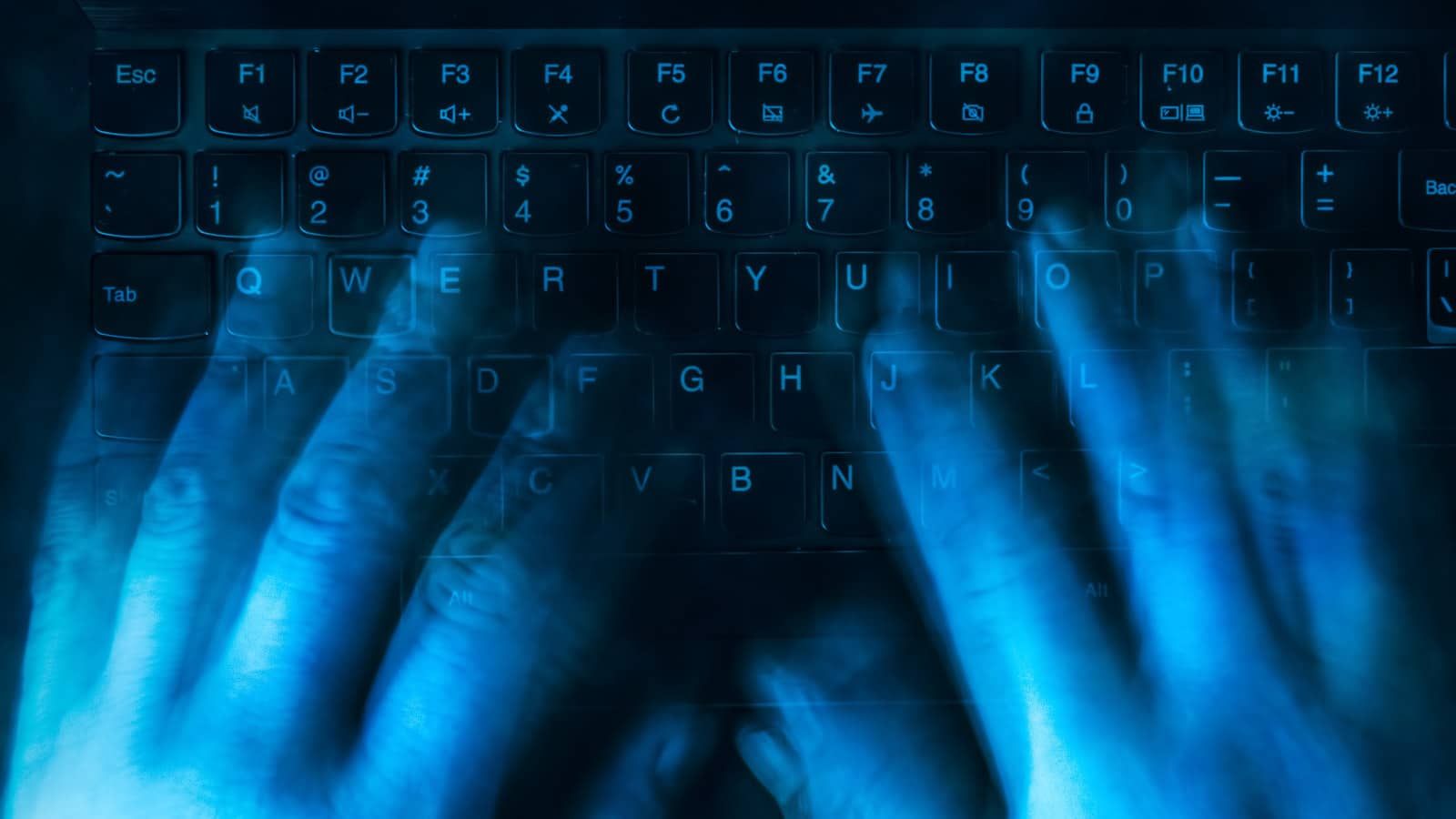 Molto social, troppo dark: il web e l'odio digitale