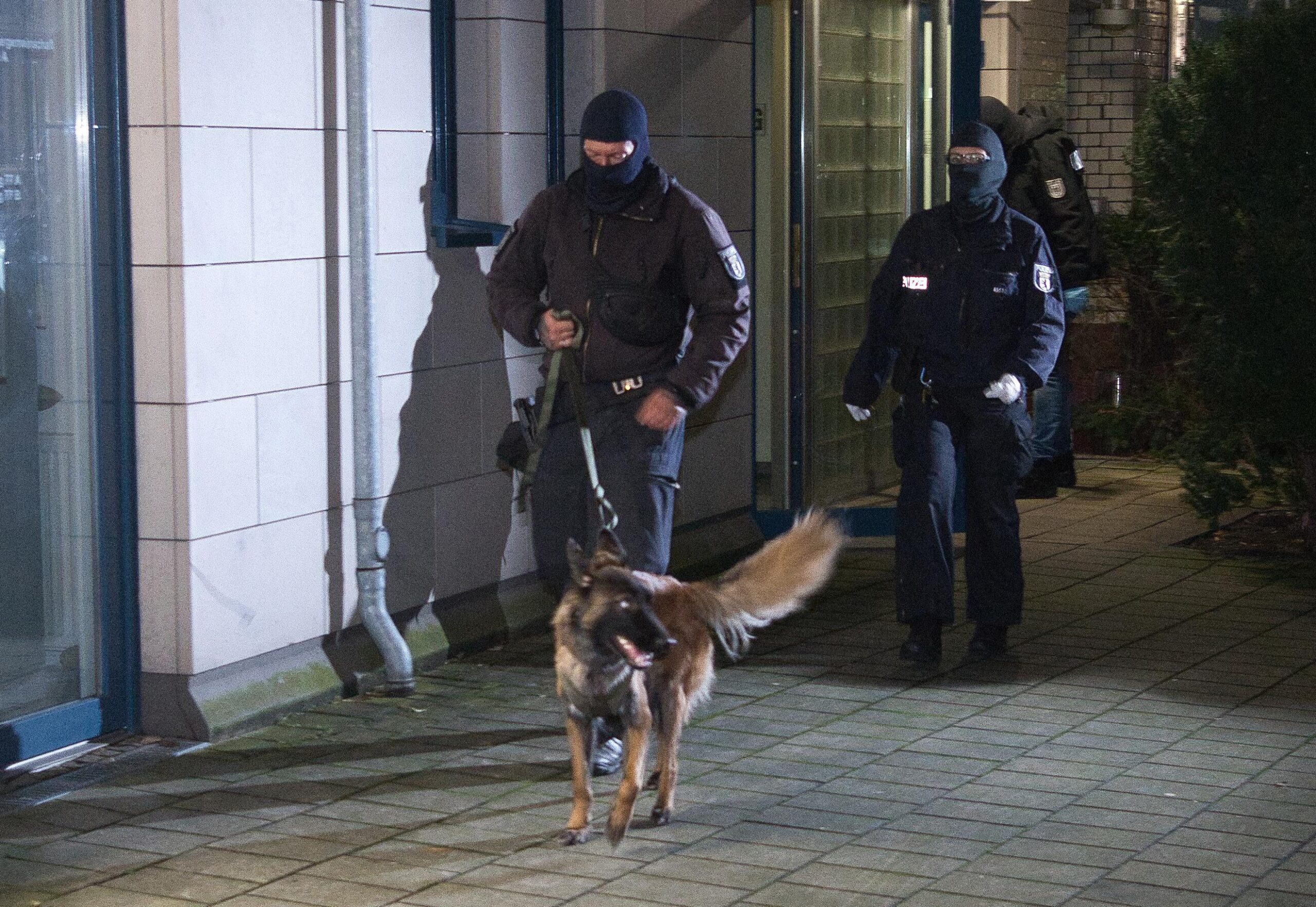 Germania: arrestati quattro membri di Hamas accusati di pianificare attentati in Europa