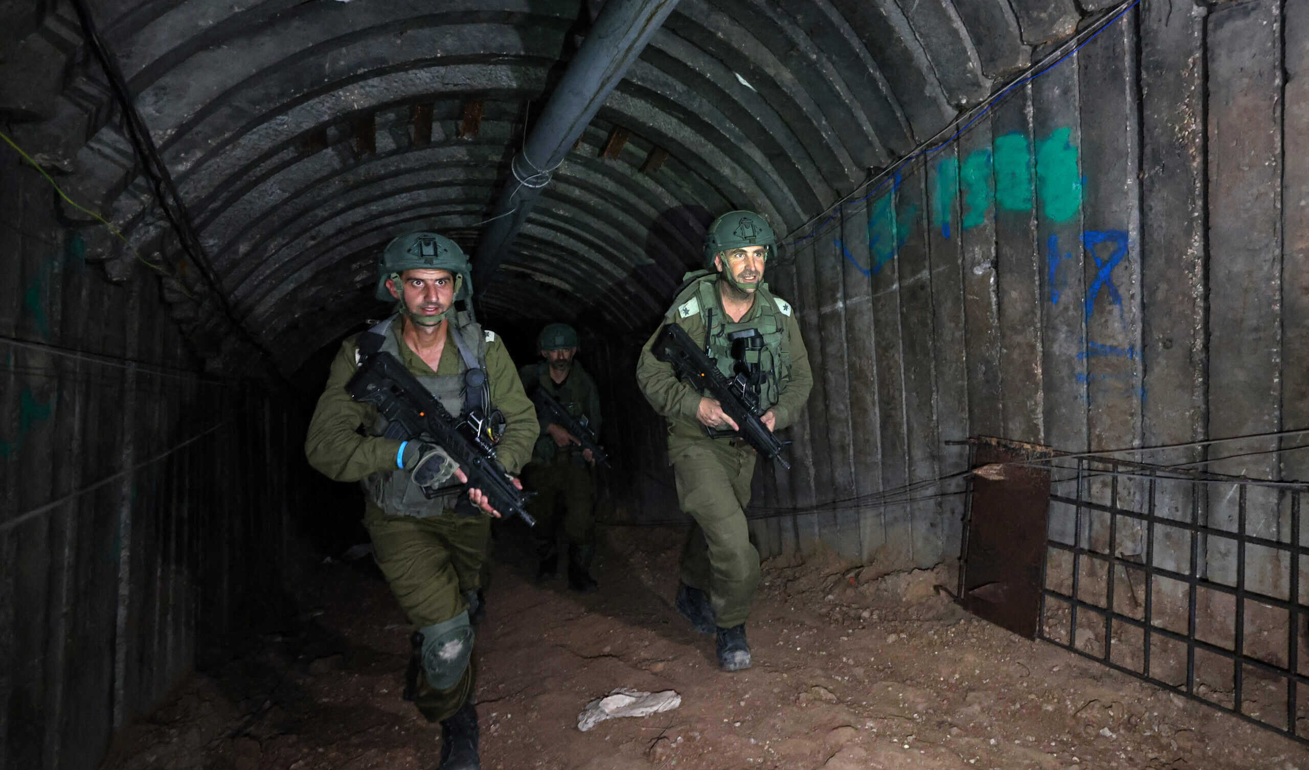 L'esercito israeliano ha recuperato i corpi di cinque ostaggi da un tunnel a Gaza