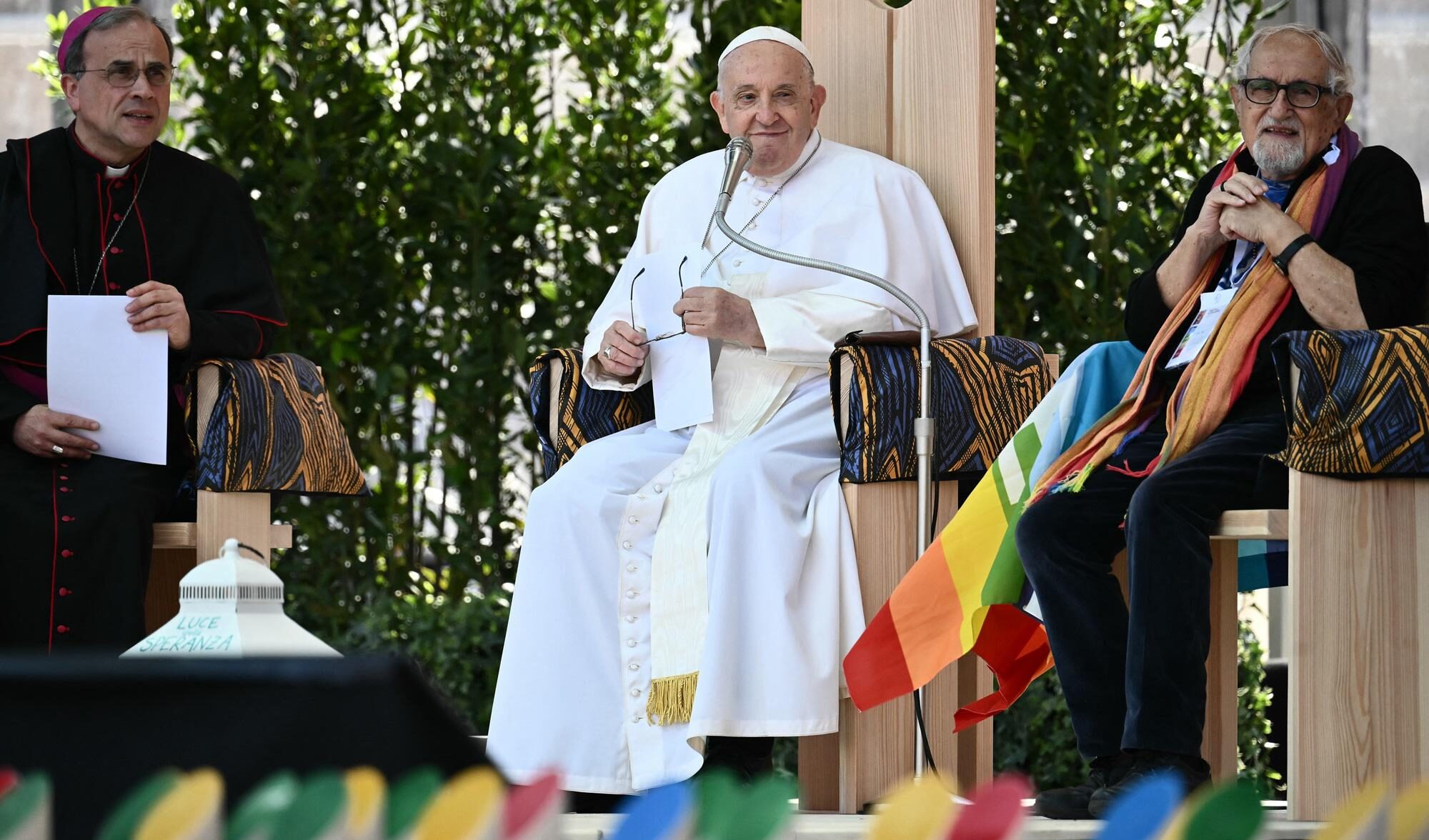 Le parole di papa Francesco sull'aborto fanno arrabbiare i medici e dividono la politica