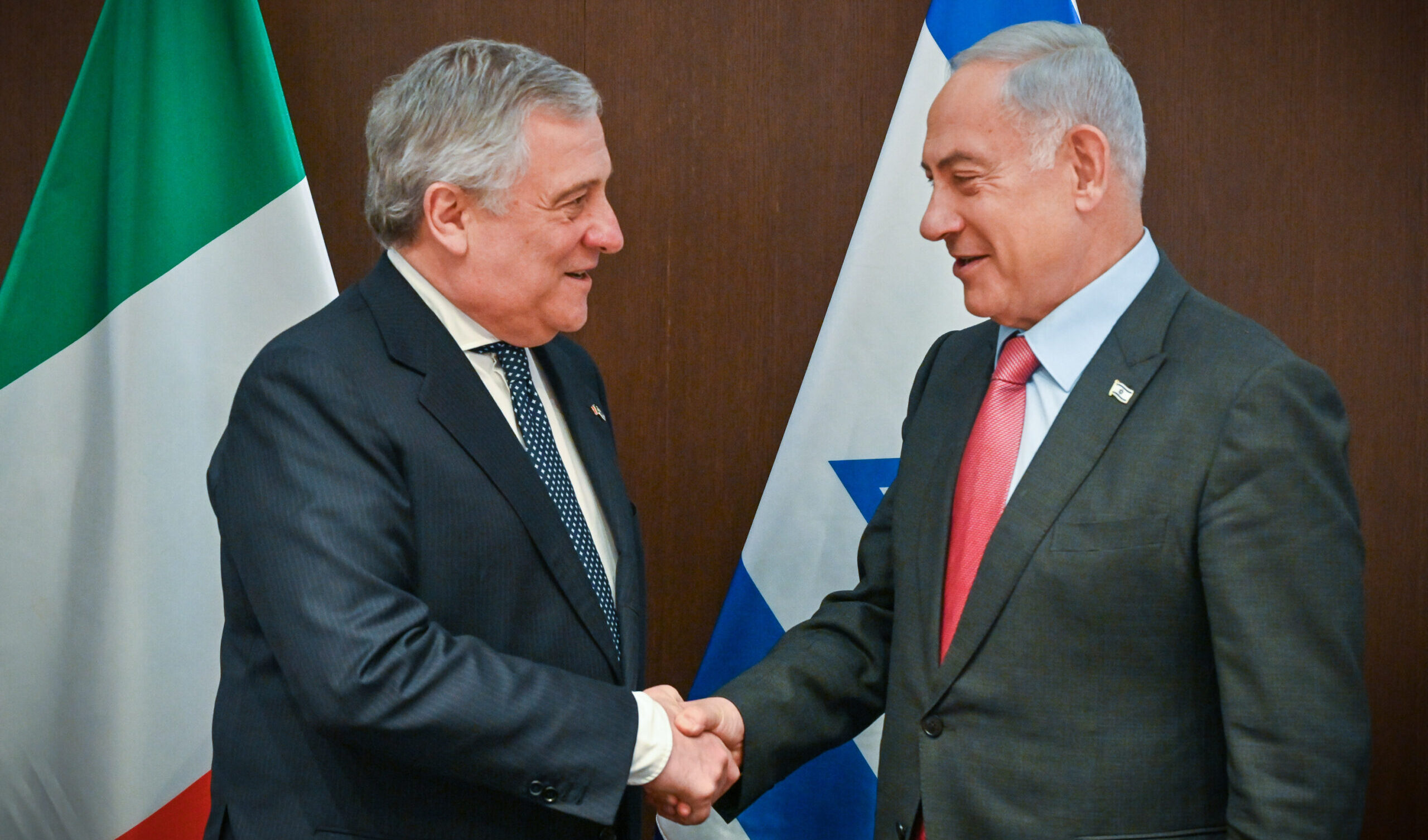 Unrwa: Tajani in ginocchio da Netanyahu è solo 'dispiaciuto' per la messa al bando della agenzia umanitaria