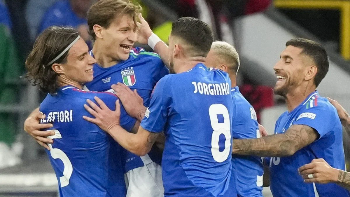 Spagna - Italia, alle 21 torna in campo la Nazionale: come vederla in streaming gratis e le probabili formazioni