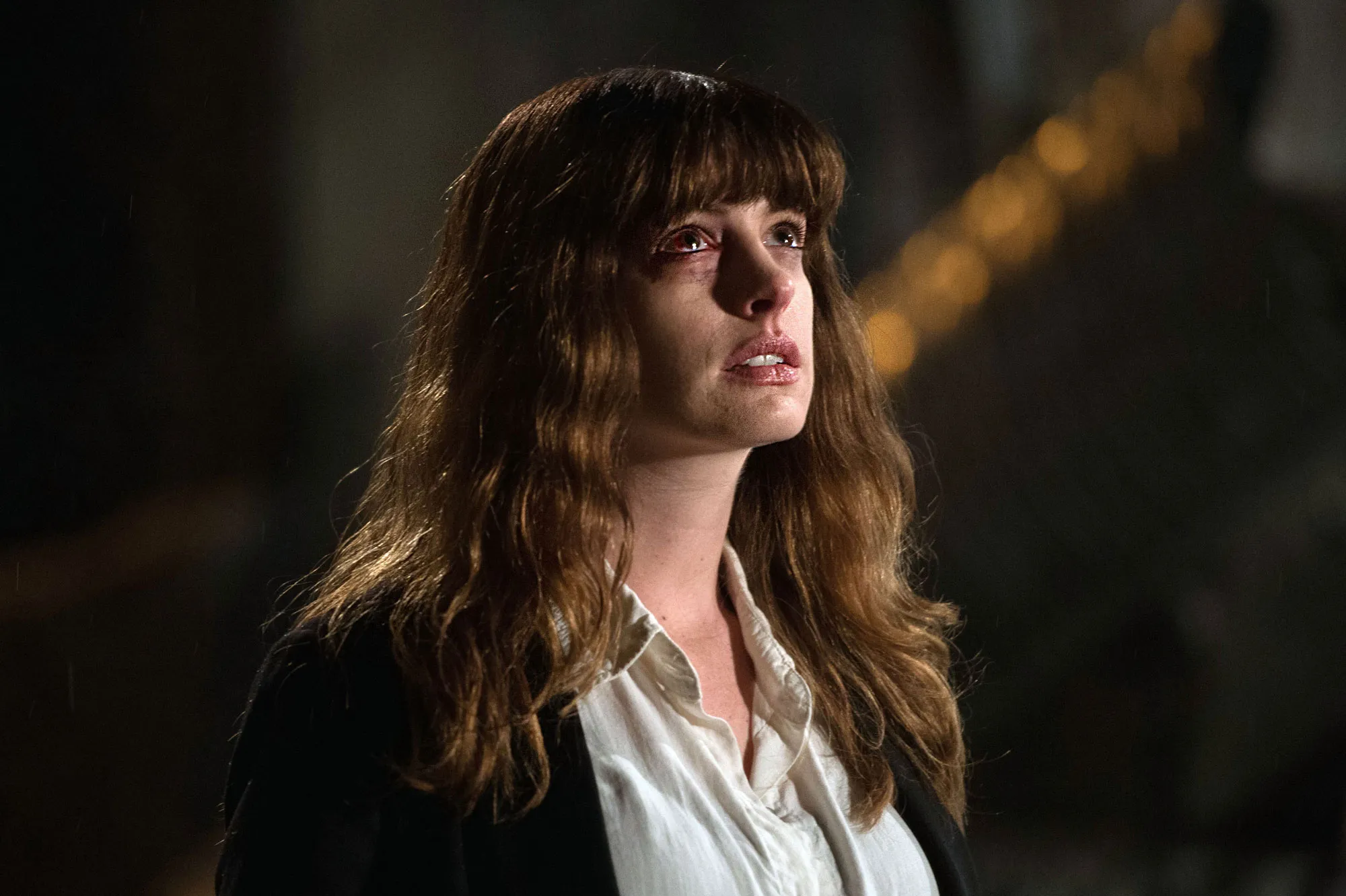 “Colossal”, alle 21.20 su Rai Movie: la trama e il cast del film in onda martedì 2 luglio 2024