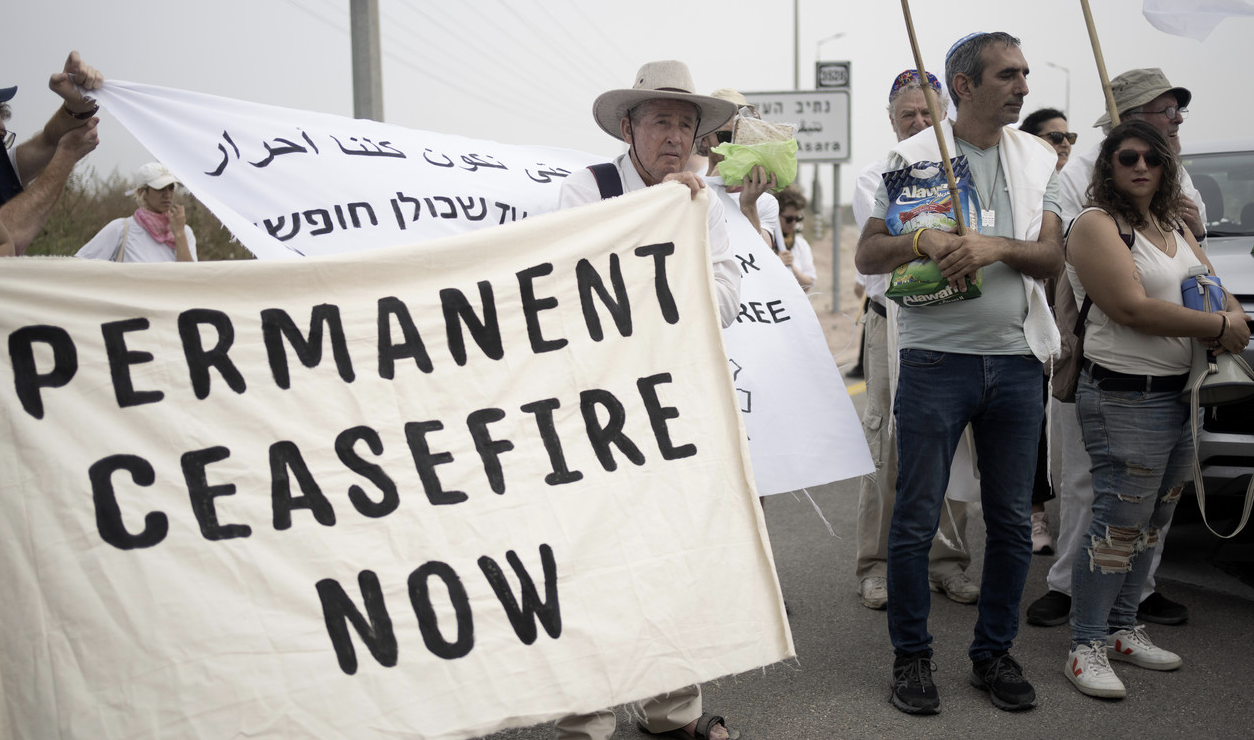 In Israele i genitori dei soldati in guerra gridano: "Basta"