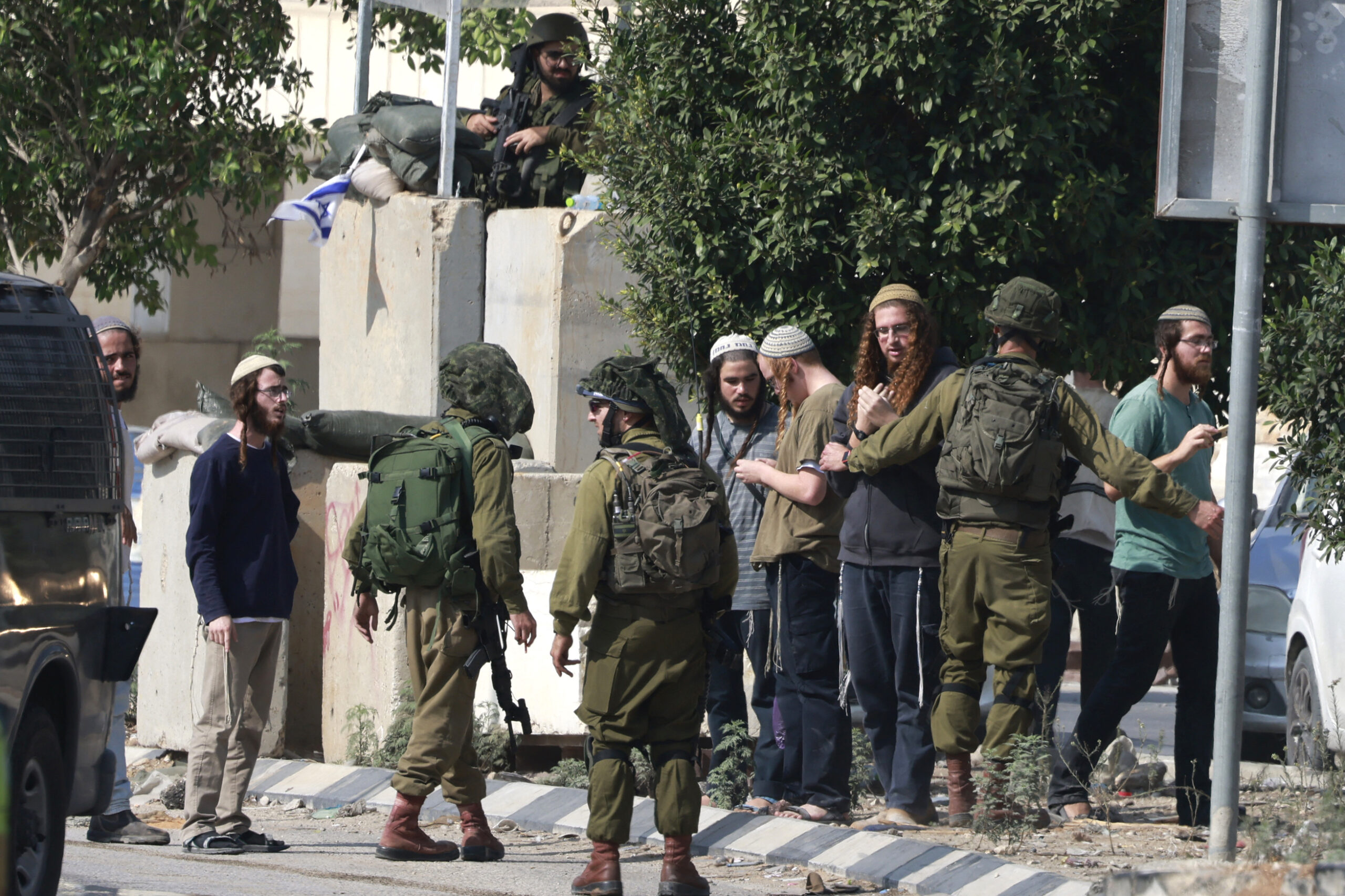 Cisgiordania nelle mani dei “pogromisti con la kippah”, ossia i coloni israeliani di estrema destra