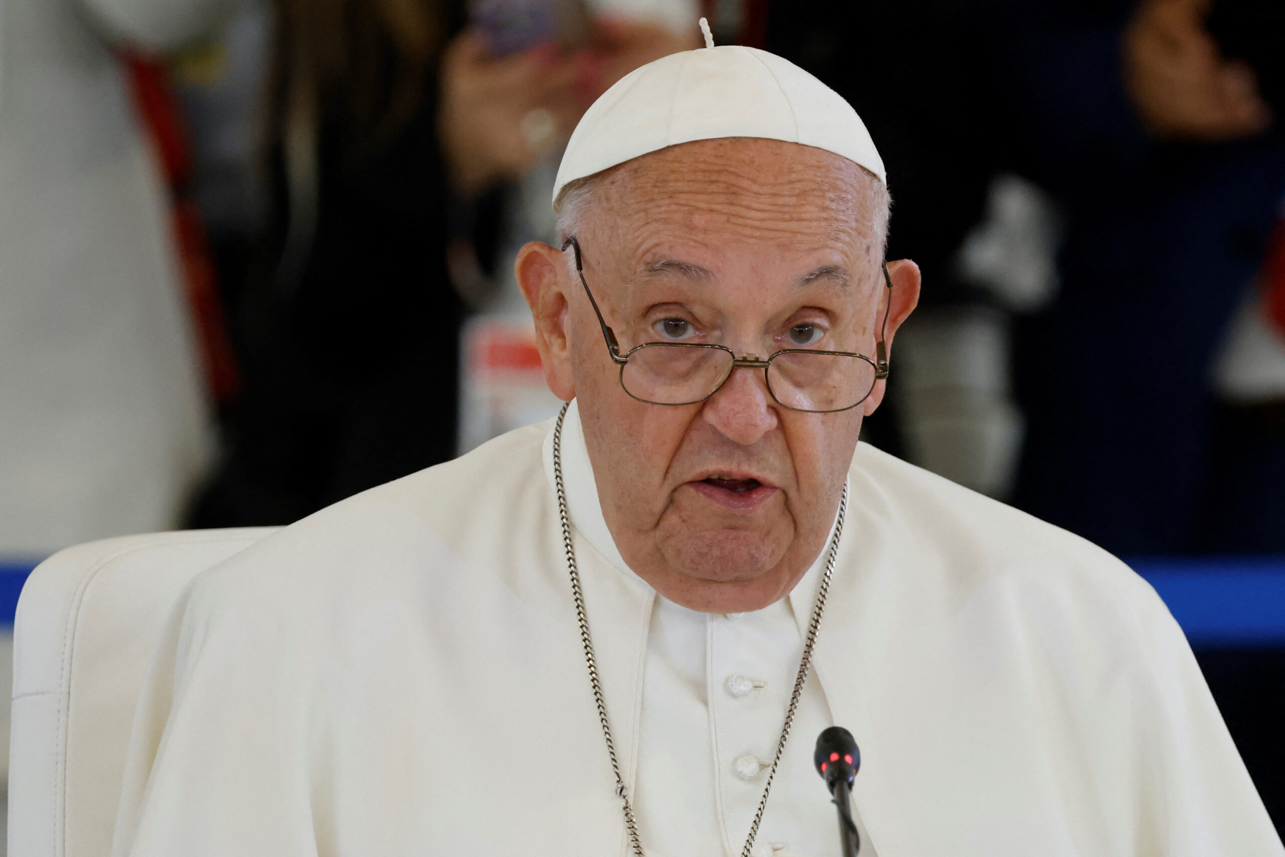 "Questa è crudeltà, non è guerra": il Papa condanna l'uccisione di bambini a Gaza