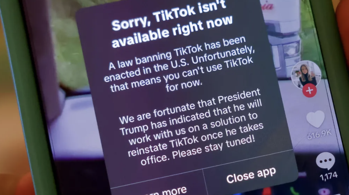 TikTok oscurato negli Stati Uniti ma Trump potrebbe rimuovere il bando subito dopo l'insediamento