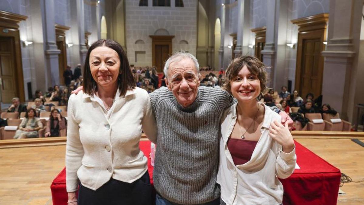 È solo ‘spocchia radical chic’? Come interpretare le recenti affermazioni di Vecchioni sul liceo classico