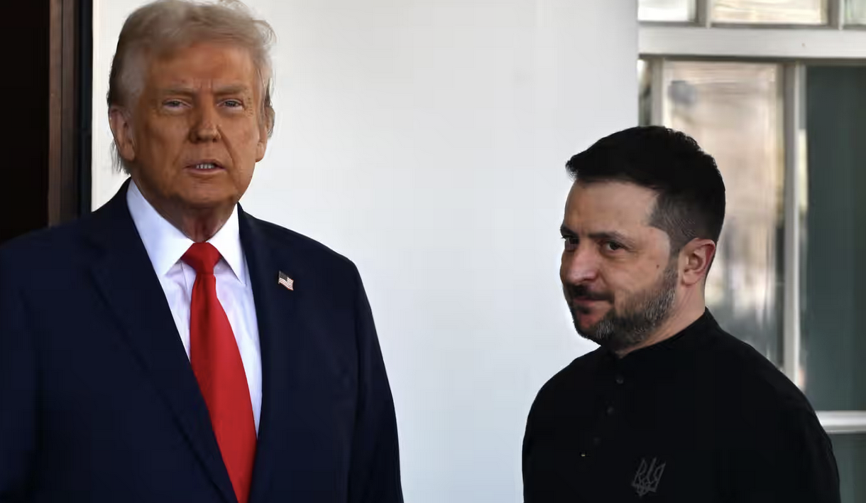 Zelensky costretto a chinare la testa e a dirsi pronto a lavoraee sotto la "forte leadership" di Trump